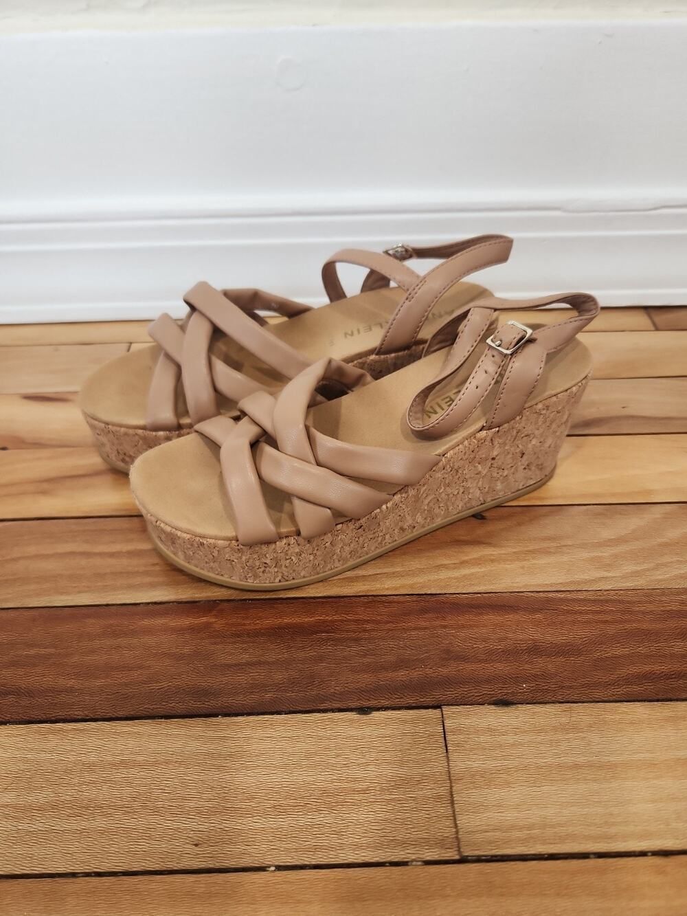 Anne Klein Beige Strappy Cork Flex Wedge Sandals Size 7 M